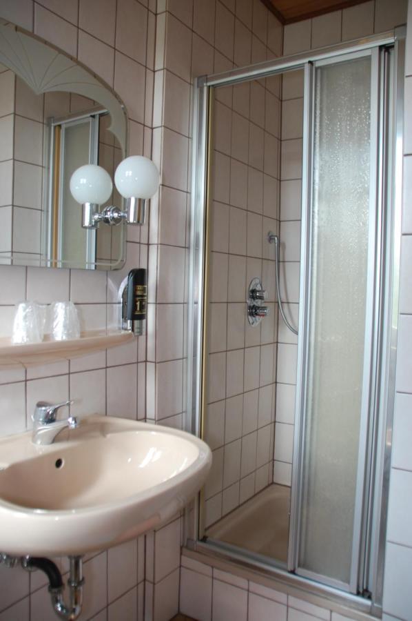Hotel Pension Frankfurter Hof Homberg (Ohm) Exterior photo